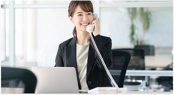 一人のスタッフが対応